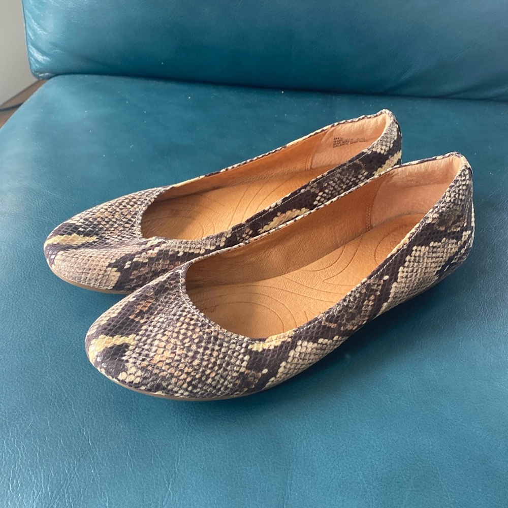 Clarks Indigo Flats